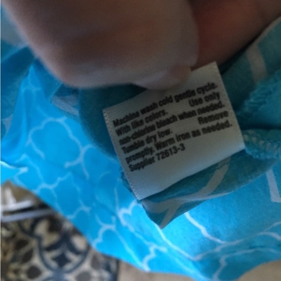 Aqua Blue Quatrefoil / Clover Tunic Size L - Picture 4 of 5